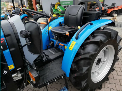 Koreański Ciągnik traktor z grupy LG - LS MT 3.40 4x4 40KM
