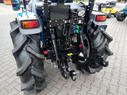 Koreański Ciągnik traktor z grupy LG - LS MT 3.40 4x4 40KM