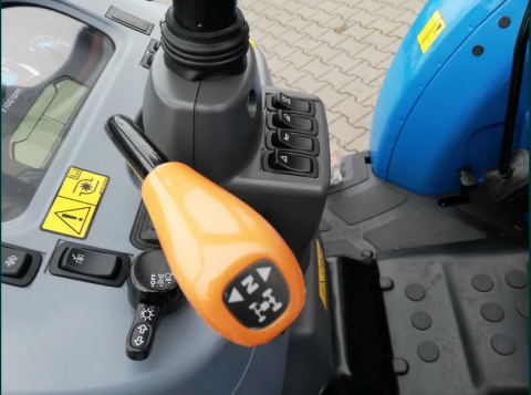 Koreański Ciągnik traktor z grupy LG - LS MT 3.40 4x4 40KM