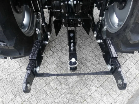 Traktor TYM T475