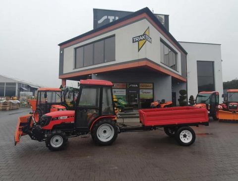 Traktor VST 4-cylindry 25KM diesel 4x4 wspomaganie WERSJA ZIMOWA Traktor VST 4-cylindry 25KM diesel 4x4 wspomaganie WERSJA ZIMOWA