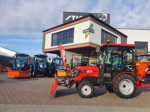 Ciągnik Rolniczy Mitsubishi VST 927 - ZESTAW ZIMOWY Ciągnik Rolniczy Mitsubishi VST 927 - ZESTAW ZIMOWY