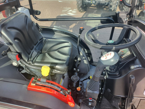 Ciągnik Rolniczy Mitsubishi VST 927 - ZESTAW ZIMOWY Ciągnik Rolniczy Mitsubishi VST 927 - ZESTAW ZIMOWY