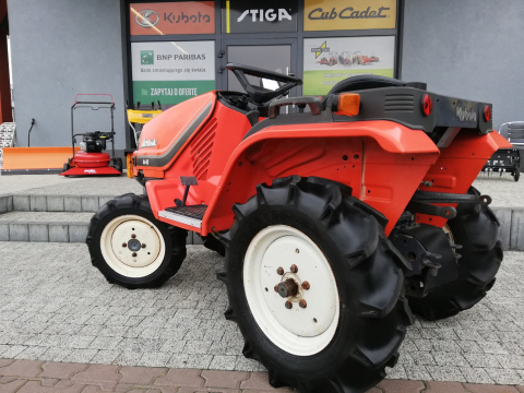 Japoński traktor ogrodowy Kubota Aste A13 Japoński traktor ogrodowy Kubota Aste A13