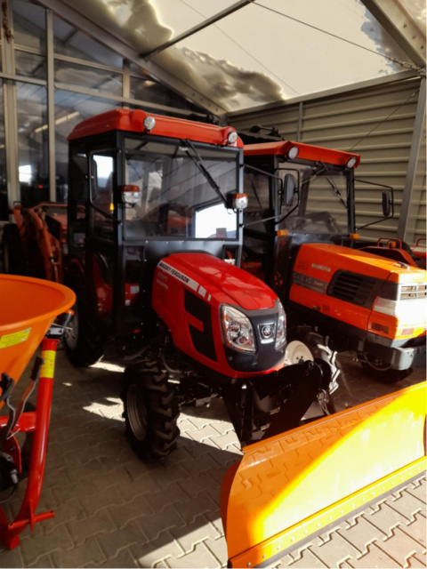 Massey Fergusson 6028 + pług : ZESTAW ZIMOWY Massey Fergusson 6028 + pług : ZESTAW ZIMOWY