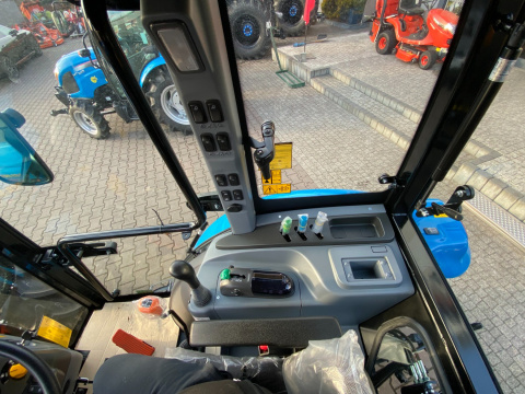 Ciągnik LS XU6168 PST - 68 KM - wersja z EHL i hydraulicznym rewersem Ciągnik LS XU6168 PST - 68 KM - wersja z EHL i hydraulicznym rewersem