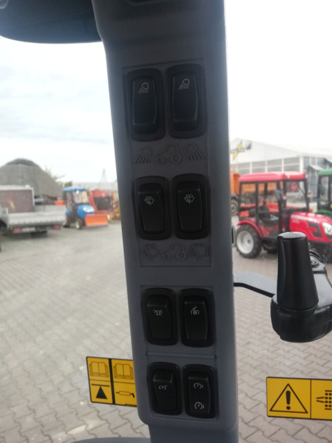 Traktor LS MT3.60 – 57 KM, 5 lat gwarancji Traktor LS MT3.60 – 57 KM, 5 lat gwarancji