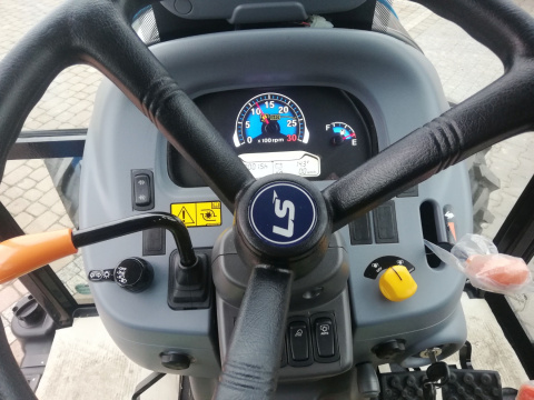 Traktor LS MT3.60 – 57 KM, 5 lat gwarancji Traktor LS MT3.60 – 57 KM, 5 lat gwarancji