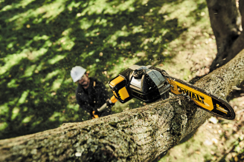 DeWALT Akumulatorowa pilarka na wysięgniku DeWALT Akumulatorowa pilarka na wysięgniku