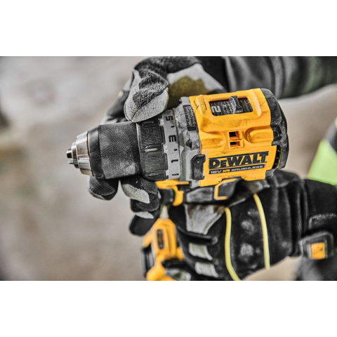 Wiertarko-wkrętarka akumulatorowa DEWALT DCD800NT-XJ