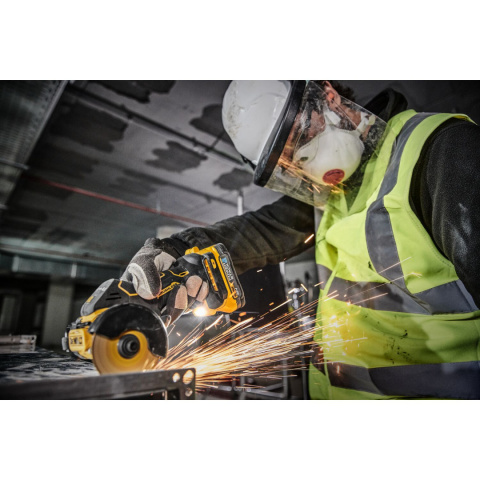 Bezprzewodowa Przecinarka 76mm DEWALT DCS438N-XJ