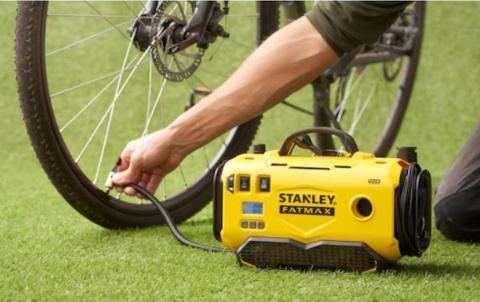 STANLEY FATMAX SFMCE520B-QW – Kompresor akumulatorowy