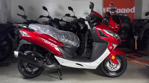 Spalinowy Skuter Barton Falcon 50