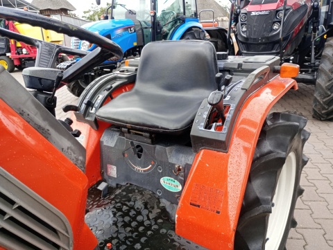 Ciągnik Kubota Aste A15