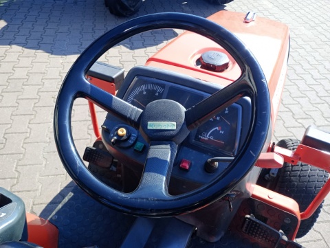 Ciągnik Kubota B1410