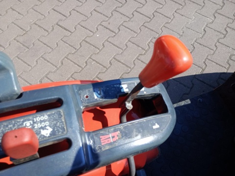 Ciągnik Kubota B1410