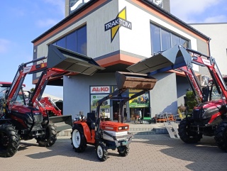 Ciągnik Kubota B1600 z Ładowaczem