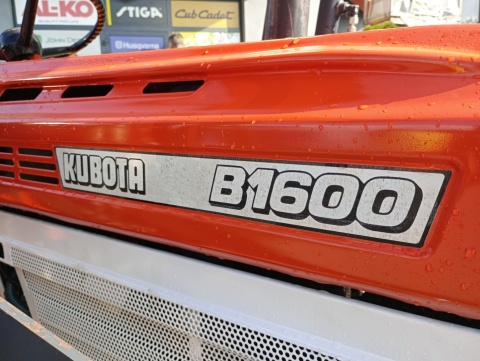 Ciągnik Kubota B1600 z Ładowaczem