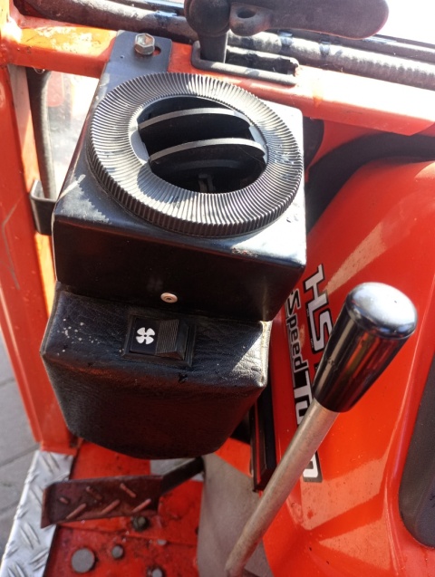 Ciągnik Kubota B1750 Z Kabiną oraz Pługiem