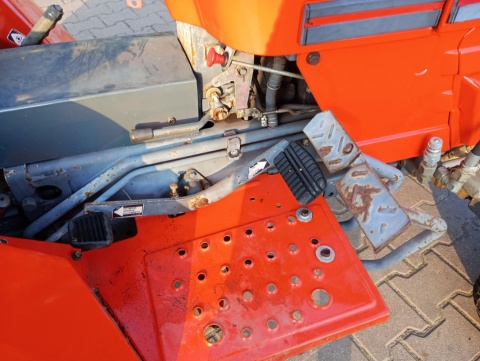 Ciągnik Kubota B1750