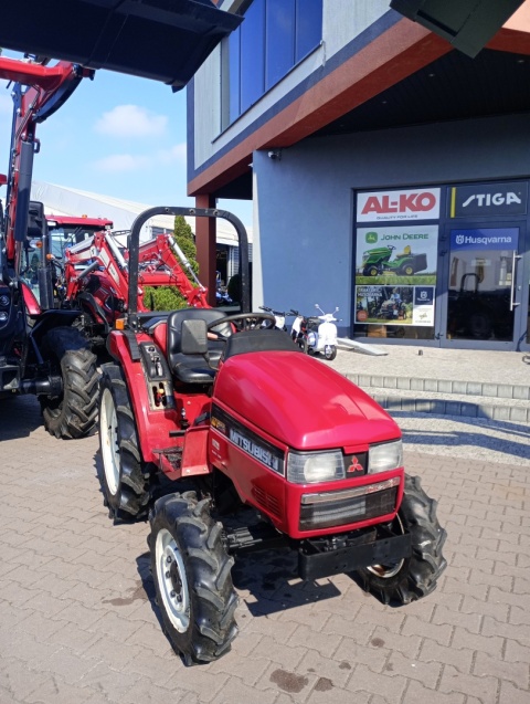 Ciągnik Mitsubishi MT205
