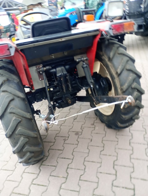Ciągnik Yanmar FX235