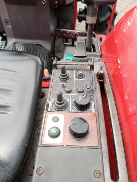 Ciągnik Yanmar FX235