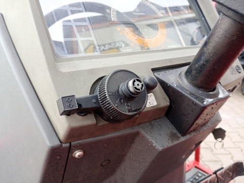 Ciągnik Yanmar FX235
