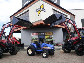 Ciągnik Iseki TU320 na Kołach Trawiastych