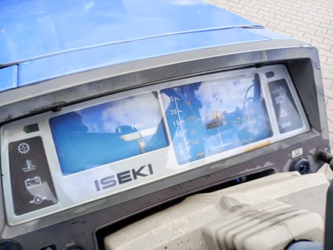 Ciągnik Iseki TU320 na Kołach Trawiastych