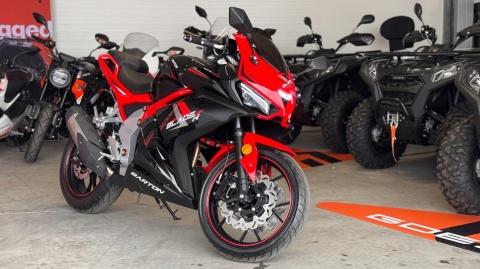 Motocykl Barton Blade-R