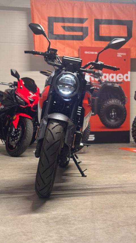 Motocykl Barton Naked 125