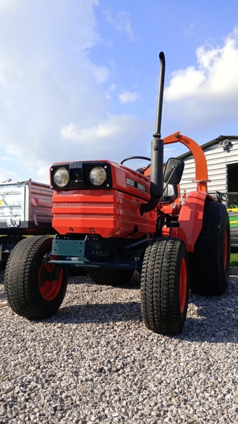 Ciągnik Kubota B8200