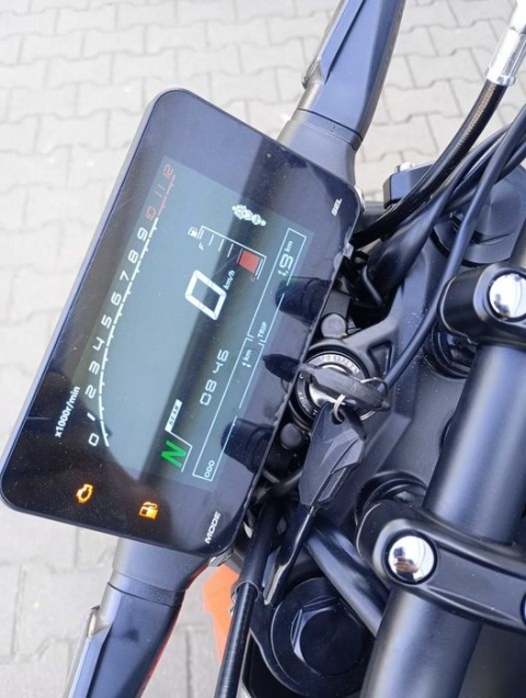 Motocykl Barton Naked 125