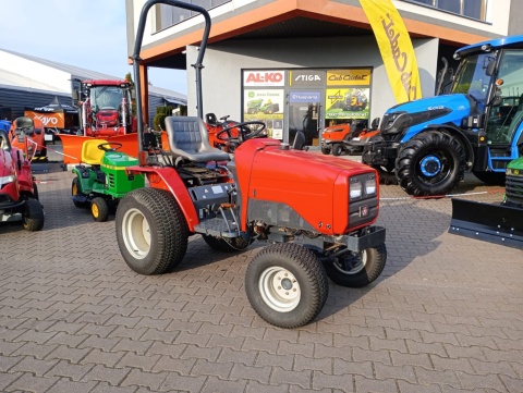 Ciągnik Massey Fergusson 1205
