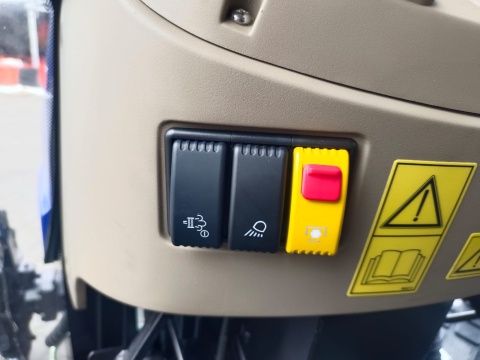 Ciągnik rolniczy LOVOL M404 - 40 KM