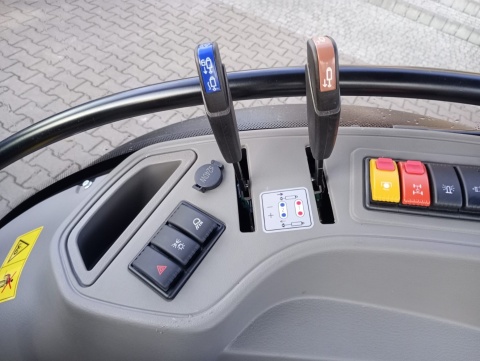 Ciągnik rolniczy LOVOL M754 - 75 KM