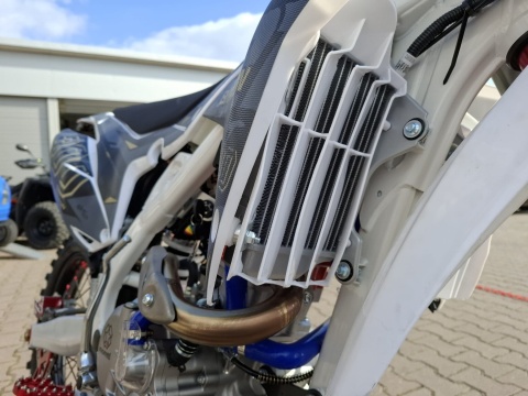 Cross Barton NXT 300