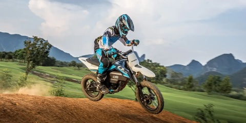 Cross Elektryczny CFMOTO CX-5E