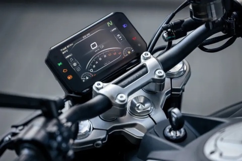 Motocykl CFMOTO 450NK