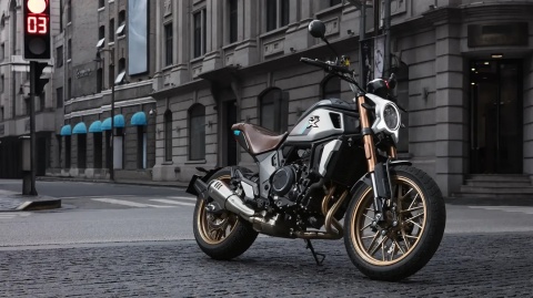 Motocykl CFMOTO 700 CL-X Heritage