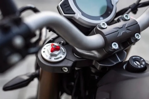 Motocykl CFMOTO 700 CL-X Heritage