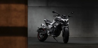 Motocykl CFMOTO 800MK