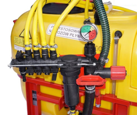 Opryskiwacz polowy 200 l Opryskiwacz polowy 200 l