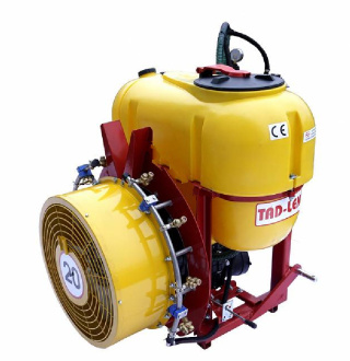 Opryskiwacz sadowniczy 200 l