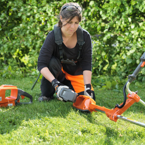 Podcinarka akumulatorowa Husqvarna 115 iL ZESTAW Podcinarka akumulatorowa Husqvarna 115 iL ZESTAW