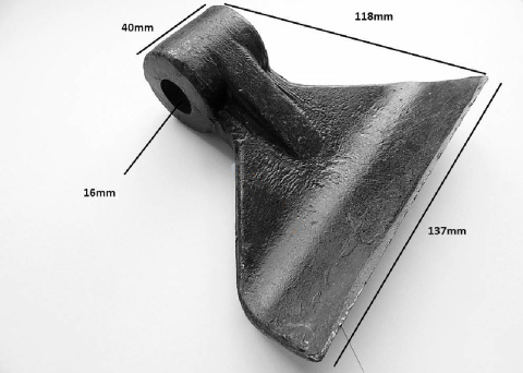 Młotek do kosiarki bijakowej fi 16mm - 1200 g Młotek do kosiarki bijakowej fi 16mm - 1200 g