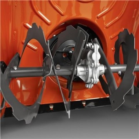 Odśnieżarka spalinowa Husqvarna ST 124 Odśnieżarka spalinowa Husqvarna ST 124