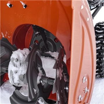 Odśnieżarka spalinowa Husqvarna ST 124 Odśnieżarka spalinowa Husqvarna ST 124