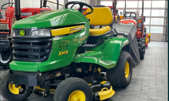 John Deere X305 R / V-TWIN KAWASAKI